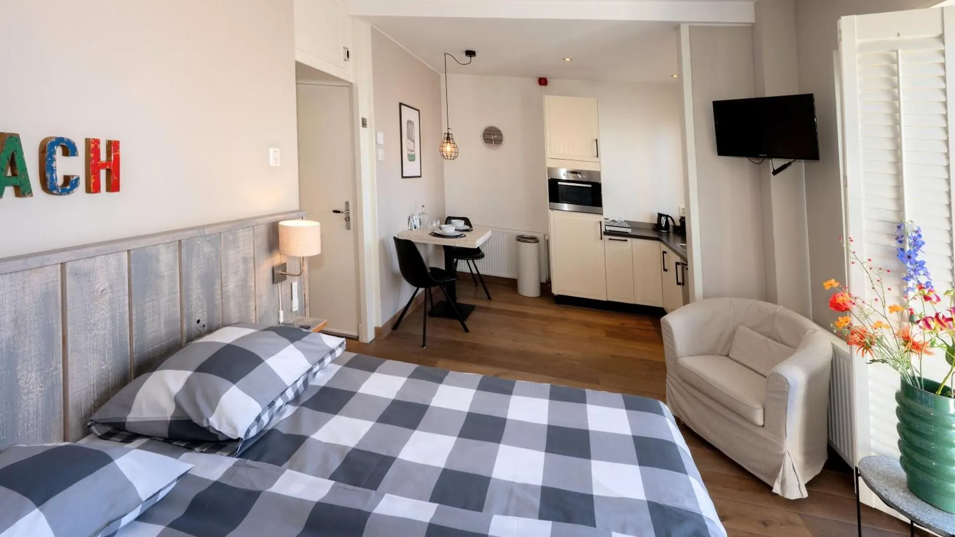 Zeehuis Appartement & Studio Zandvoort 0*,  Nederländerna