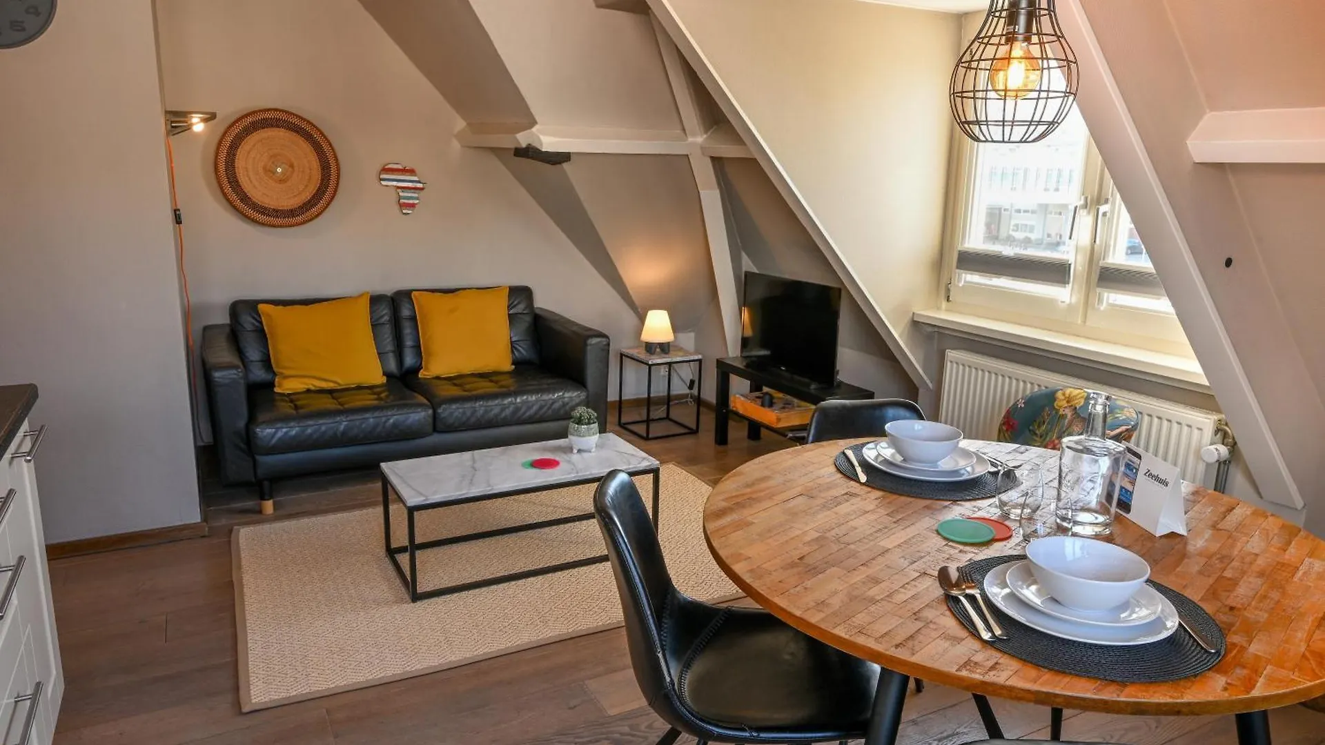 Zeehuis Appartement & Studio Zandvoort Apartment