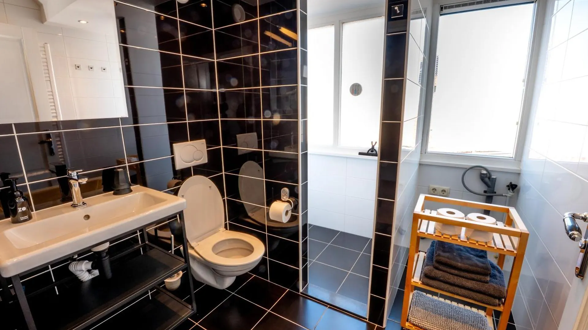 Zeehuis Appartement & Studio Zandvoort Apartment